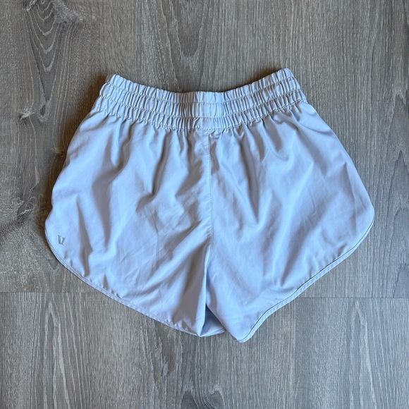 Vuori Clementine Shorts - Picture 2 of 3